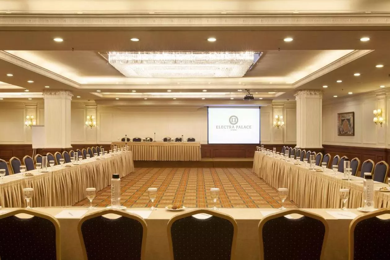 EELCTRAPALACE_SHABAVIZ (9).jpg